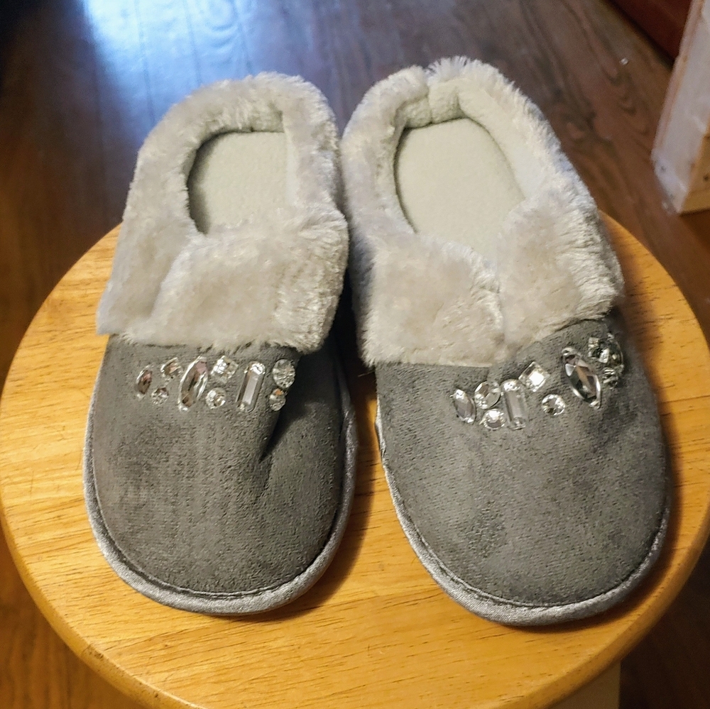 Avon | NEW Grey Jeweled Slip On Slippers